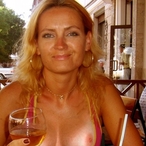 Osanne - Gay fute à Zuzwil SG Profil de Osanne, 26 ans, Gay fute à Zuzwil SG (Saint-Gall)